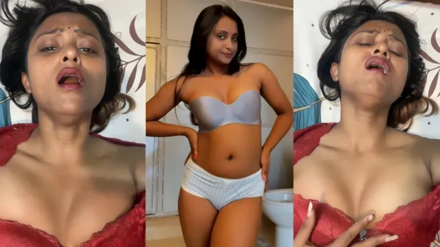 Insta model Payal Das spreads her wet pussy and masturbates till she screams loudly