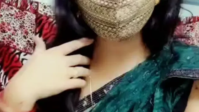 Desi Aunty Strips Saree Fully Nude Pinching Nipples And Spreading Legs For Pink Pussy Hole Show