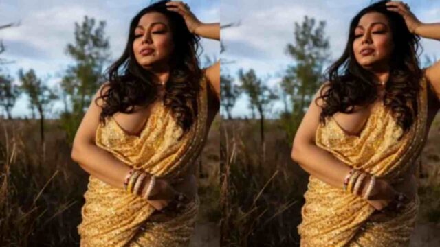 Desi MILF Model Show Her Big Boobs in Public