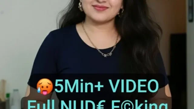 Desi Model Goes Fully Nude on Stripchat Live and Gets Her Tight Pussy Fucked Hard