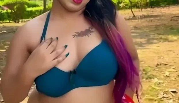 Horny Desi Bhabhi Gets Fully Naked on Bed Showing Big Boobs and Shaved Pussy