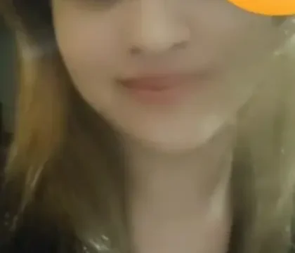 Hot Girl XXX Showing Her Boobs and Shaved Pussy on Live Video Call Sex
