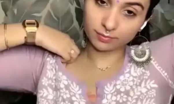 Kanishaa Tango Live Bouncing Boobs Tease Video