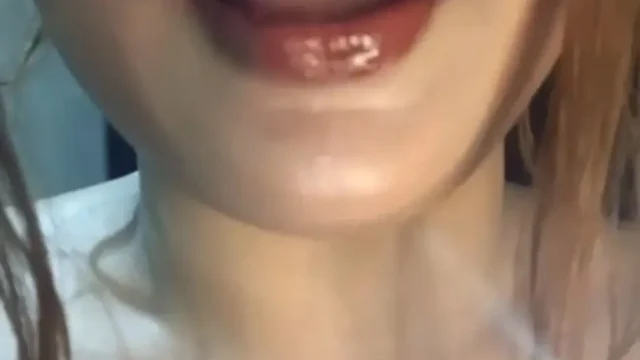 Thick Busty Desi Babe Dancing Fully Nude Her Big Boobs Bounce Spreading Pussy On Stripchat Cam Show